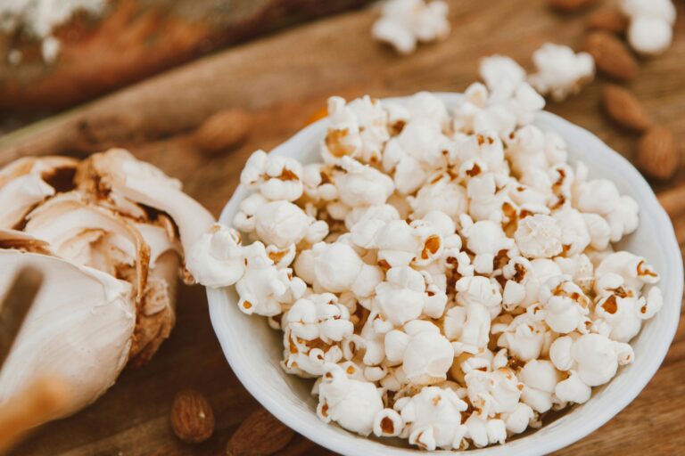 Make Popcorns within NO TIME – Top 3 Easy Ways
